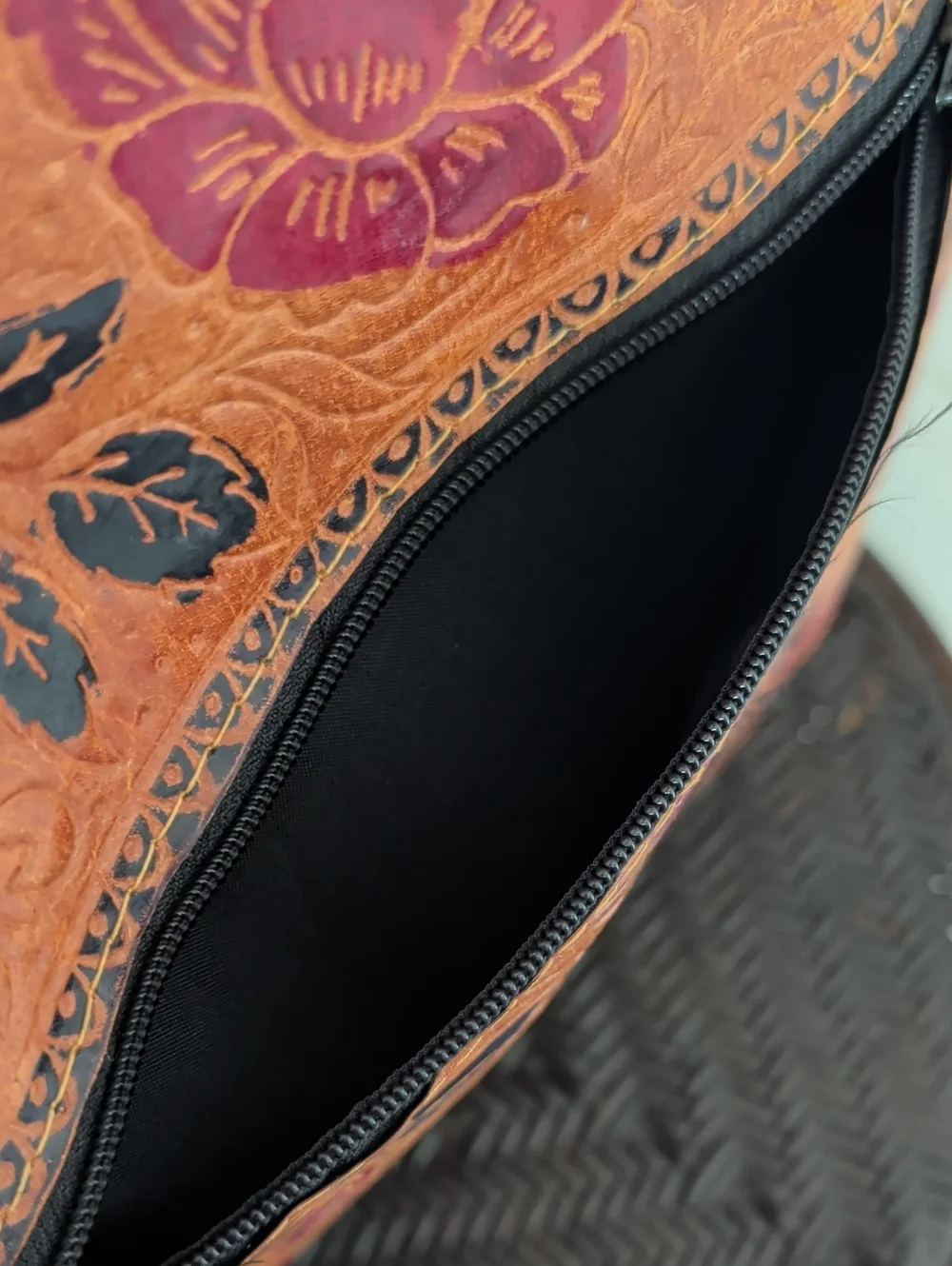 Vintage Toni Shoulder Bag